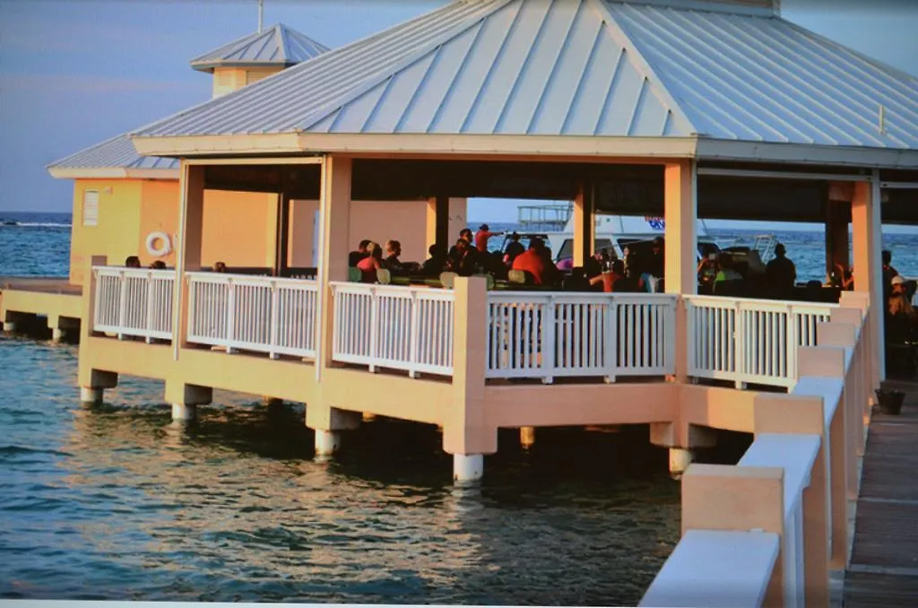 ****  Morritts Tortuga Club And Resort East End Каймановы острова