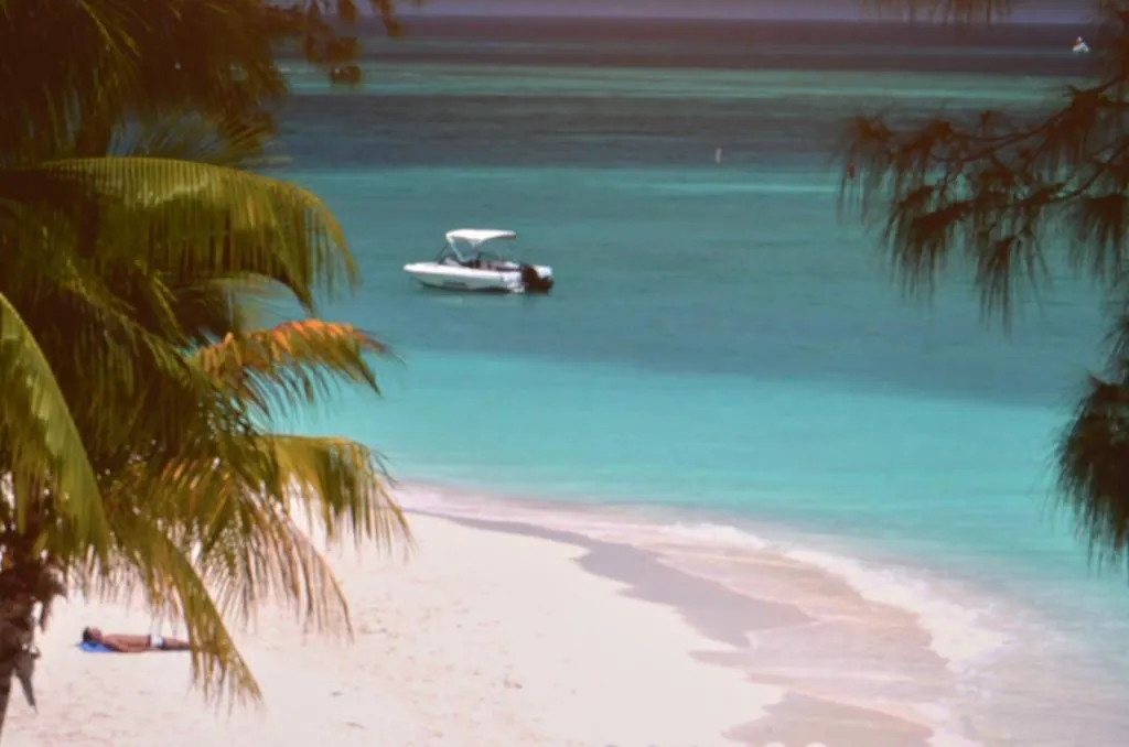 Morritts Tortuga Club And Resort East End