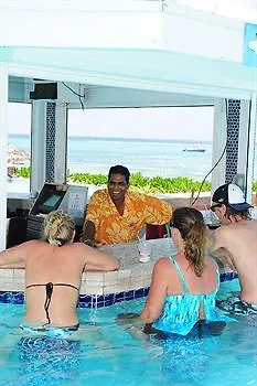 Morritts Tortuga Club And Resort East End